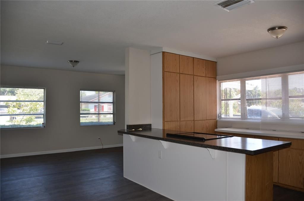 For Sale: $390,000 (4 beds, 0 baths, 2163 Square Feet)