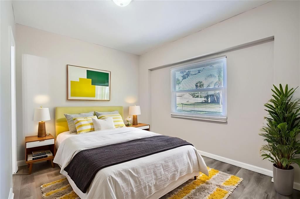 合同活跃: $314,900 (3 贝兹, 3 浴室, 2027 平方英尺)