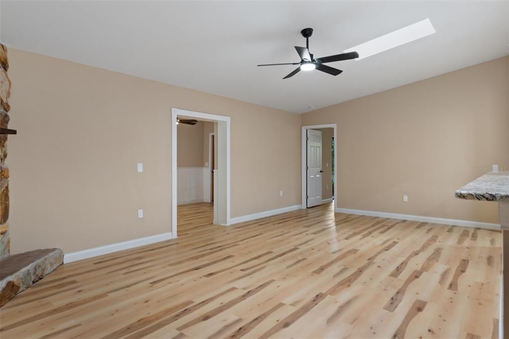 待售: $375,000 (3 贝兹, 2 浴室, 1780 平方英尺)