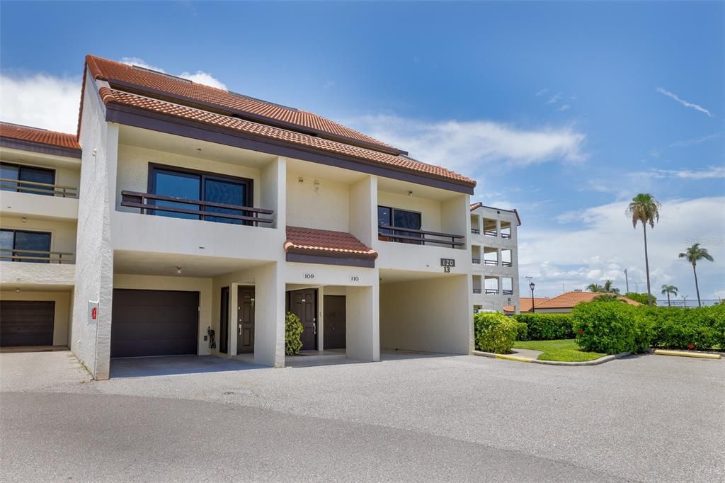 En Venta: $649,900 (2 camas, 2 baños, 1732 Pies cuadrados)