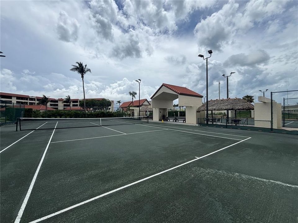 En Venta: $649,900 (2 camas, 2 baños, 1732 Pies cuadrados)