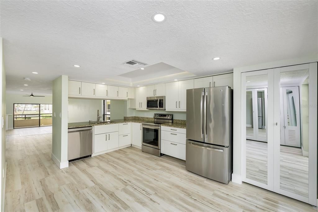 En Venta: $649,900 (2 camas, 2 baños, 1732 Pies cuadrados)