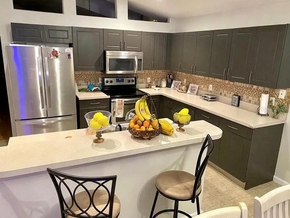 Activo con contrato: $200,000 (4 camas, 2 baños, 1842 Pies cuadrados)