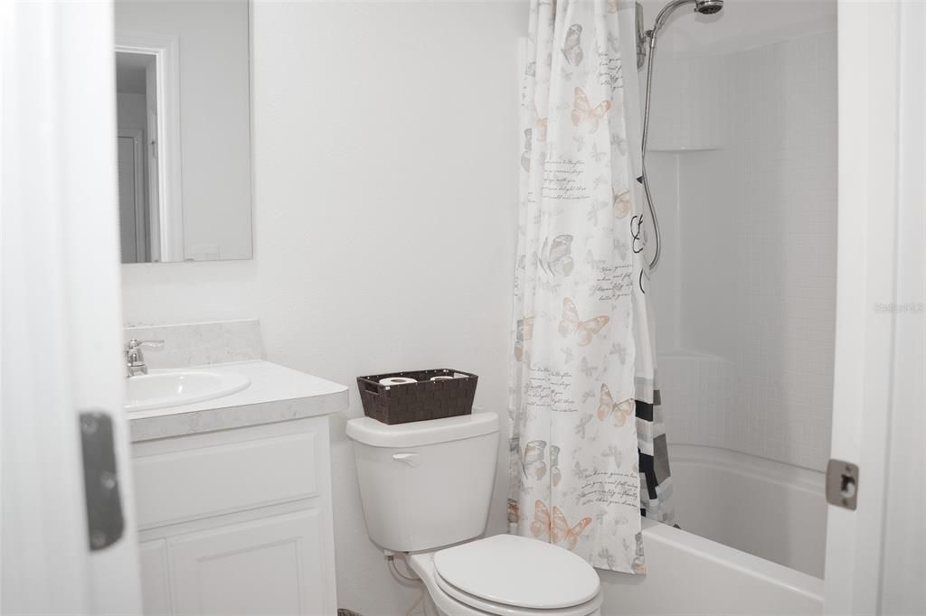 Active With Contract: $269,000 (3 beds, 2 baths, 1452 Square Feet)