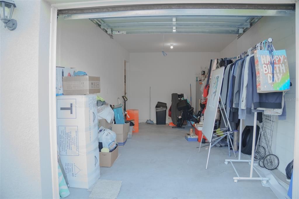 Active With Contract: $269,000 (3 beds, 2 baths, 1452 Square Feet)