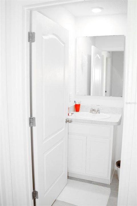 Active With Contract: $269,000 (3 beds, 2 baths, 1452 Square Feet)