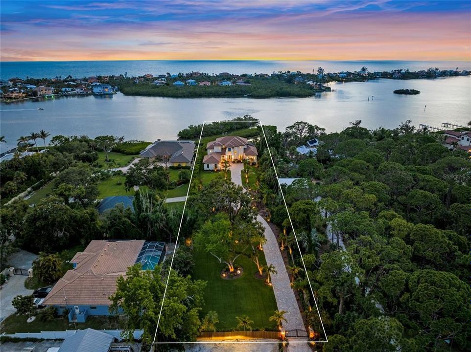 待售: $5,750,000 (4 贝兹, 5 浴室, 4338 平方英尺)