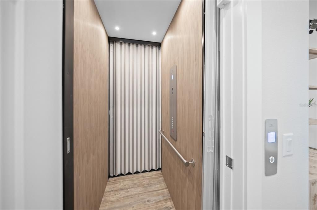 待售: $5,750,000 (4 贝兹, 5 浴室, 4338 平方英尺)