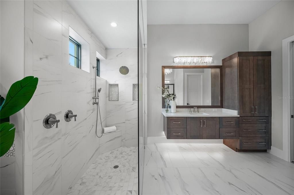 待售: $5,750,000 (4 贝兹, 5 浴室, 4338 平方英尺)