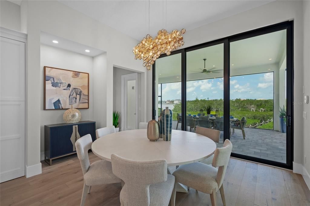 待售: $5,750,000 (4 贝兹, 5 浴室, 4338 平方英尺)