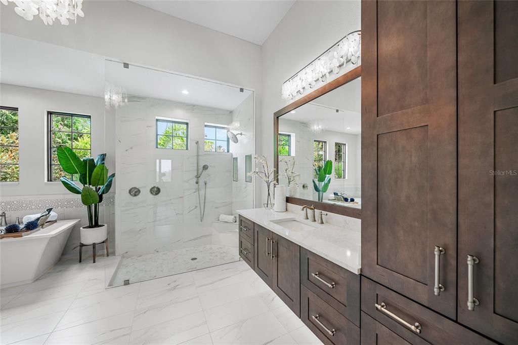 待售: $5,750,000 (4 贝兹, 5 浴室, 4338 平方英尺)