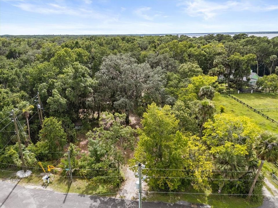 待售: $499,000 (8.27 acres)