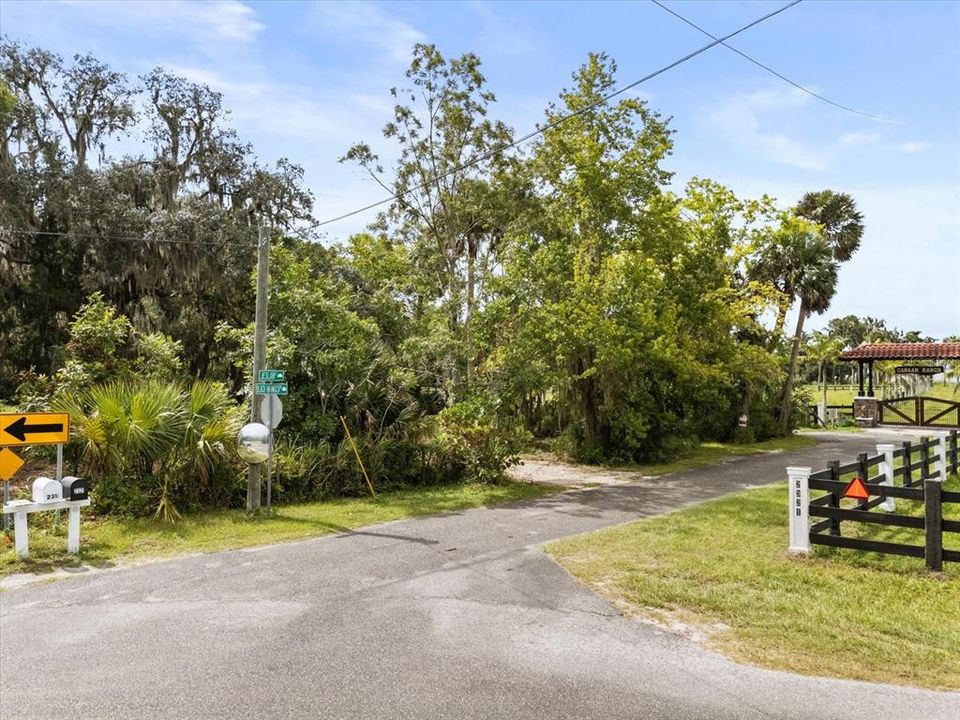 待售: $499,000 (8.27 acres)