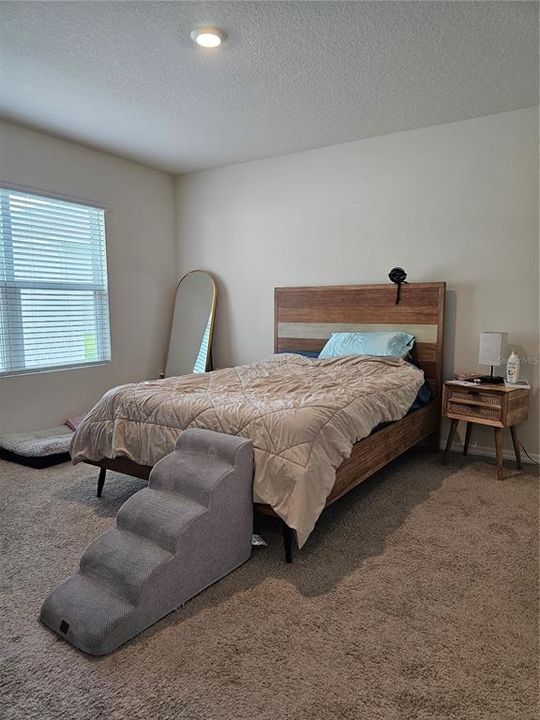 For Rent: $1,950 (3 beds, 2 baths, 1603 Square Feet)