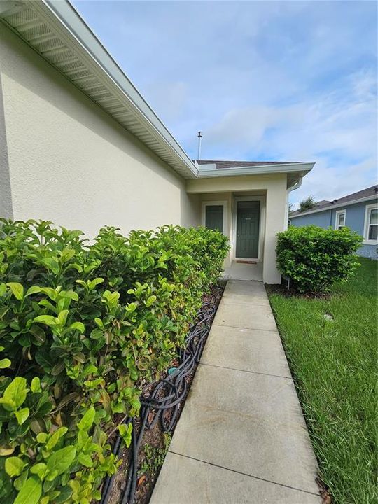 For Rent: $1,950 (3 beds, 2 baths, 1603 Square Feet)