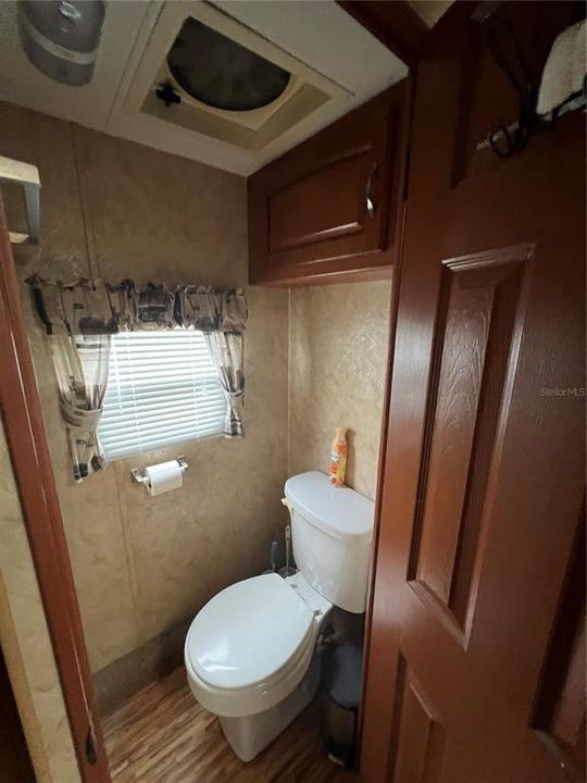 For Sale: $50,000 (1 beds, 1 baths, 331 Square Feet)