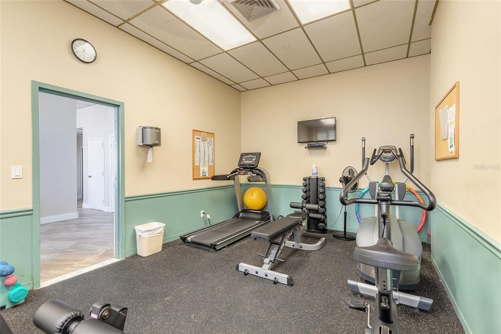 待售: $279,000 (2 贝兹, 2 浴室, 1299 平方英尺)