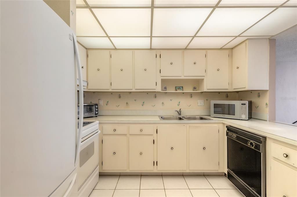 待售: $279,000 (2 贝兹, 2 浴室, 1299 平方英尺)