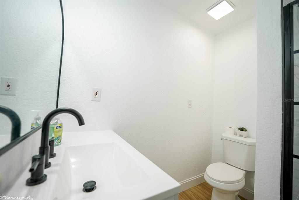 Active With Contract: $399,000 (3 beds, 3 baths, 1789 Square Feet)