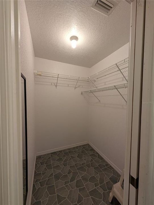 Active With Contract: $399,000 (3 beds, 3 baths, 1789 Square Feet)