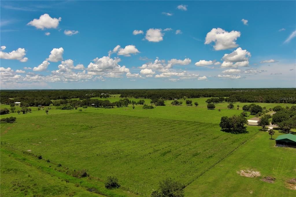 待售: $1,200,000 (25.00 acres)