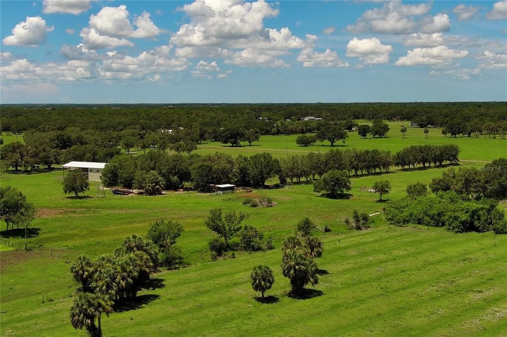 待售: $1,200,000 (25.00 acres)