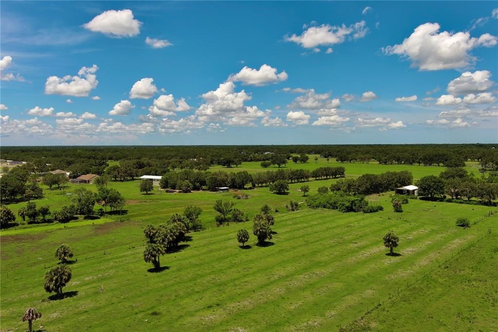 待售: $1,200,000 (25.00 acres)