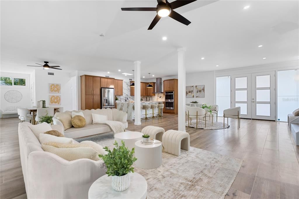 En Renta: $12,000 (4 camas, 3 baños, 2450 Pies cuadrados)