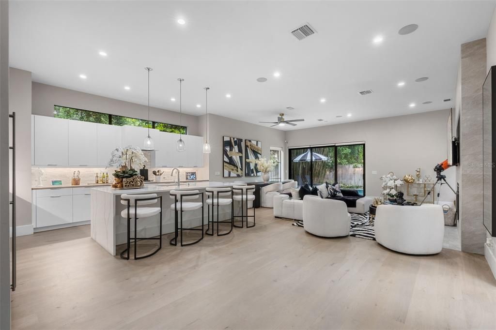 Active With Contract: $1,599,000 (3 beds, 4 baths, 2964 Square Feet)