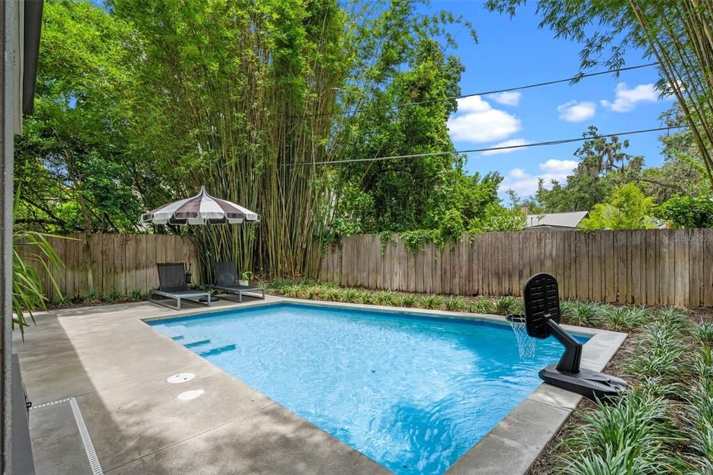 Active With Contract: $1,599,000 (3 beds, 4 baths, 2964 Square Feet)