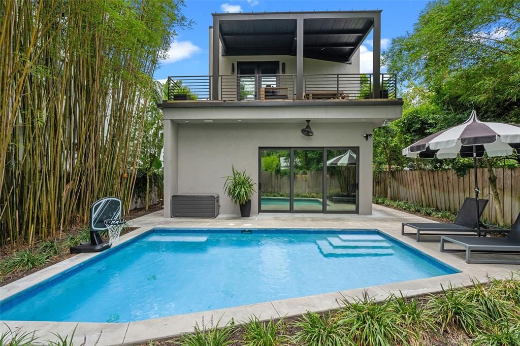 Active With Contract: $1,599,000 (3 beds, 4 baths, 2964 Square Feet)