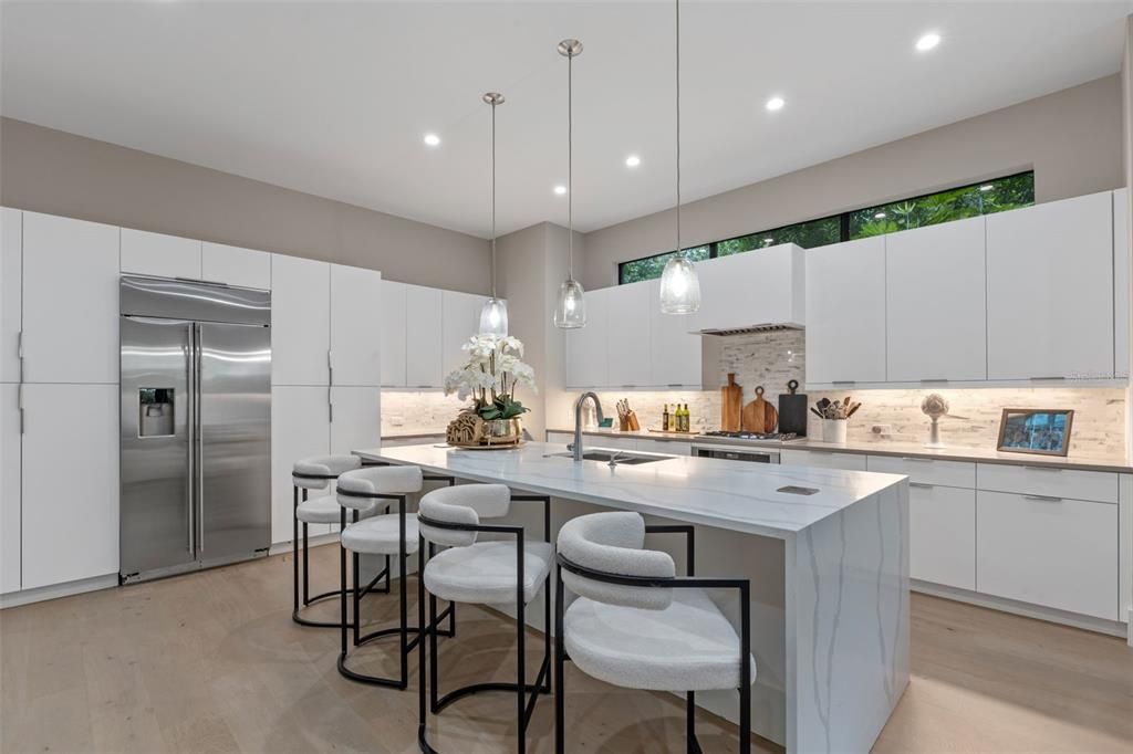 Active With Contract: $1,599,000 (3 beds, 4 baths, 2964 Square Feet)