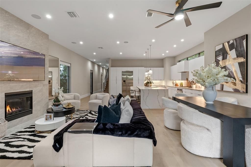 Active With Contract: $1,599,000 (3 beds, 4 baths, 2964 Square Feet)