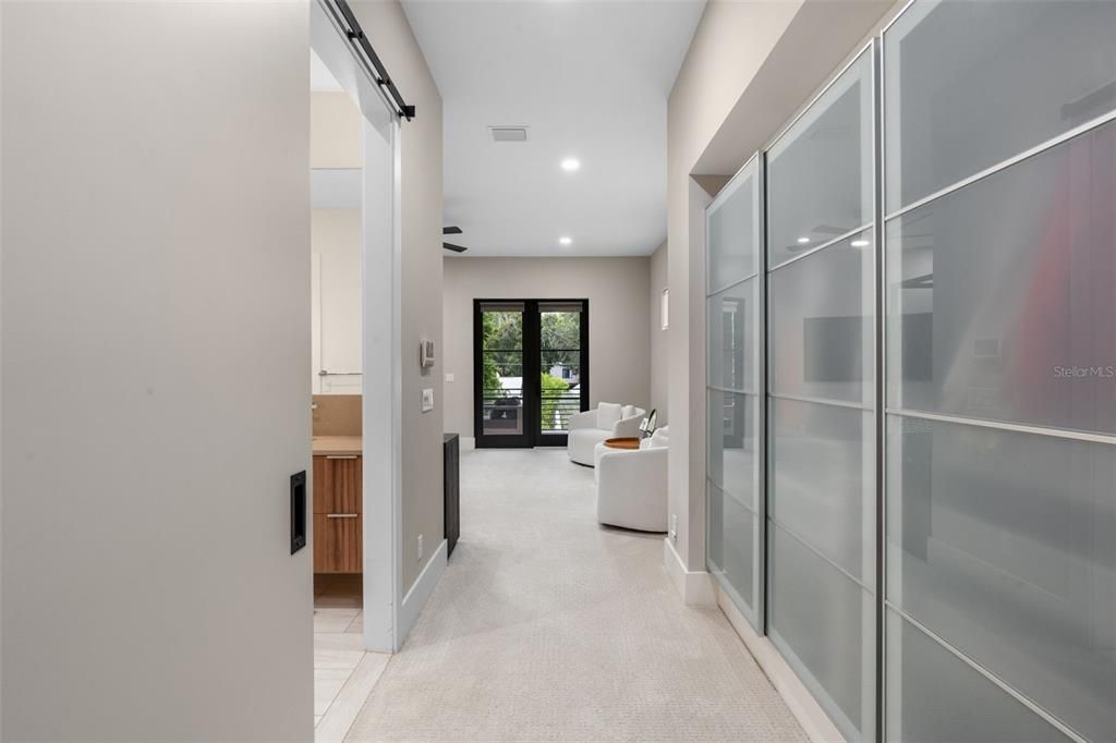 Active With Contract: $1,599,000 (3 beds, 4 baths, 2964 Square Feet)