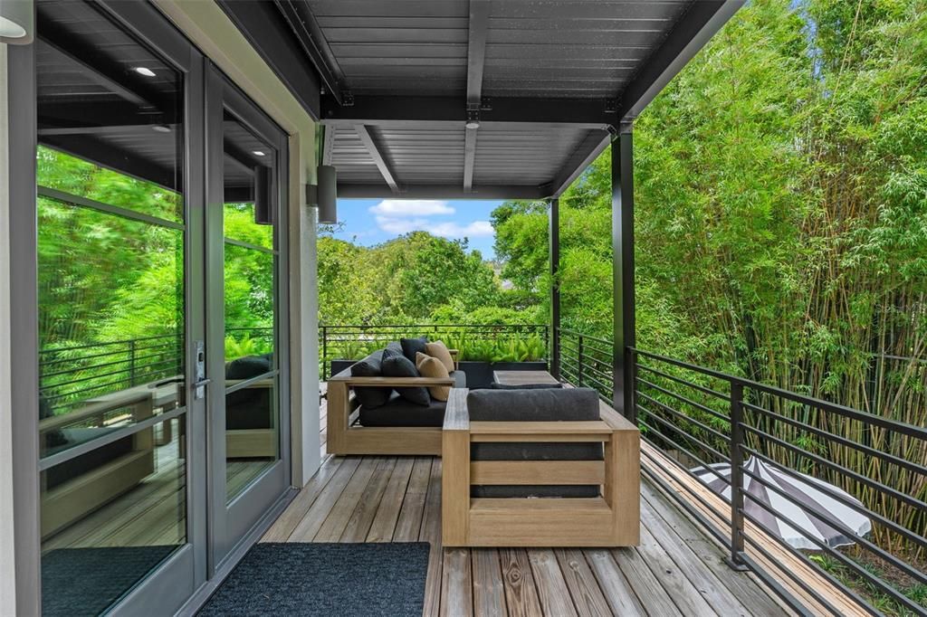 Active With Contract: $1,599,000 (3 beds, 4 baths, 2964 Square Feet)