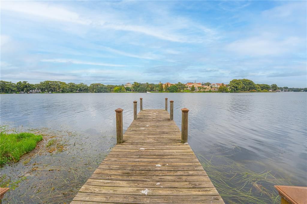 Active With Contract: $1,599,000 (3 beds, 4 baths, 2964 Square Feet)