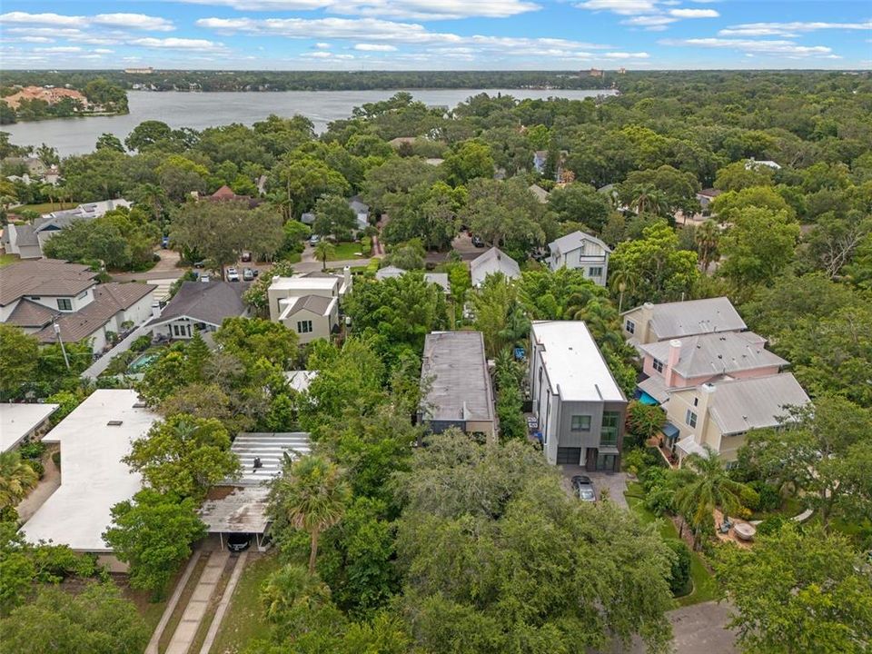 Active With Contract: $1,599,000 (3 beds, 4 baths, 2964 Square Feet)