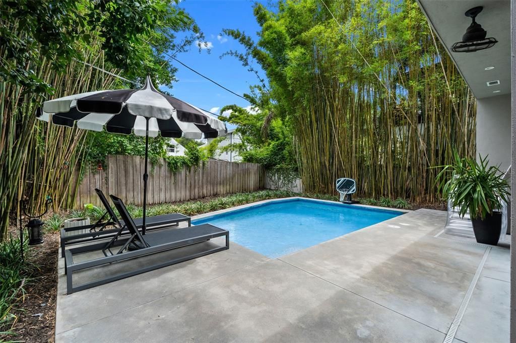 Active With Contract: $1,599,000 (3 beds, 4 baths, 2964 Square Feet)