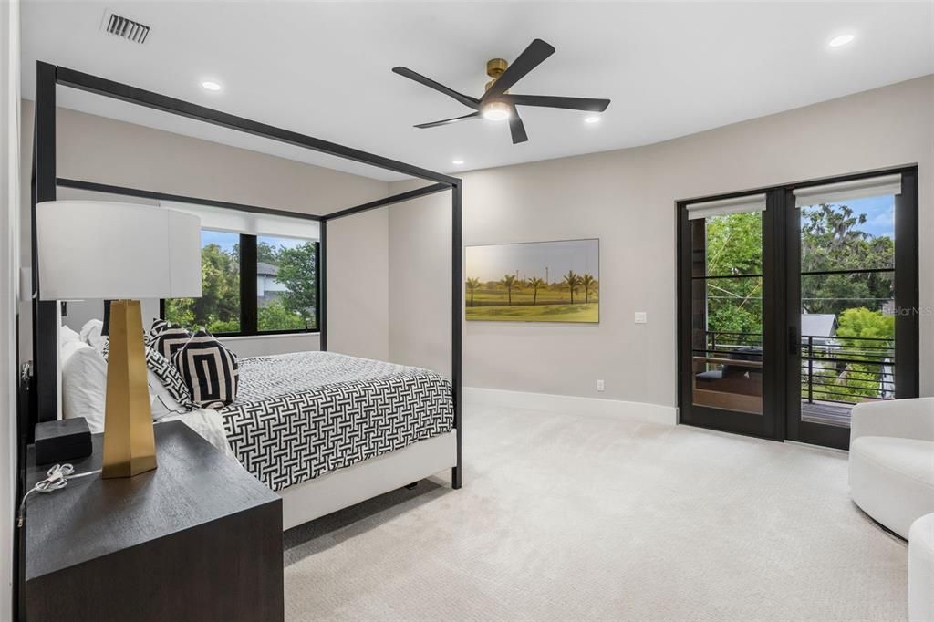 Active With Contract: $1,599,000 (3 beds, 4 baths, 2964 Square Feet)