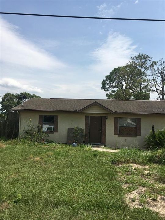 Недавно продано: $95,900 (2 спален, 1 ванн, 888 Квадратных фут)