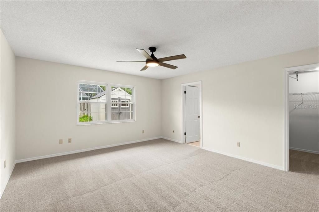 Active With Contract: $359,900 (3 beds, 2 baths, 1810 Square Feet)