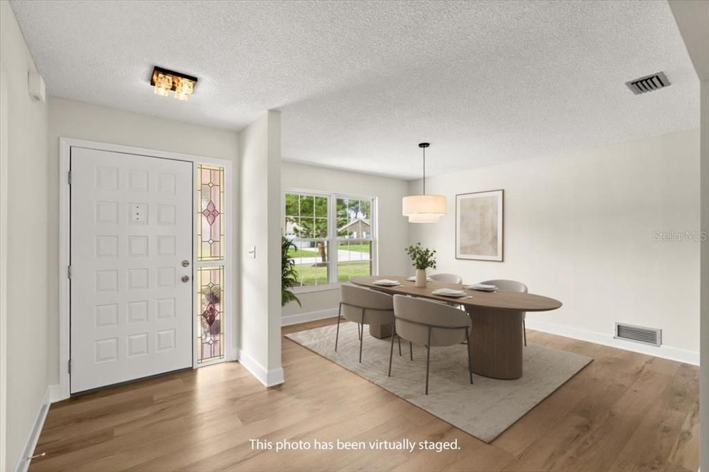 Active With Contract: $359,900 (3 beds, 2 baths, 1810 Square Feet)