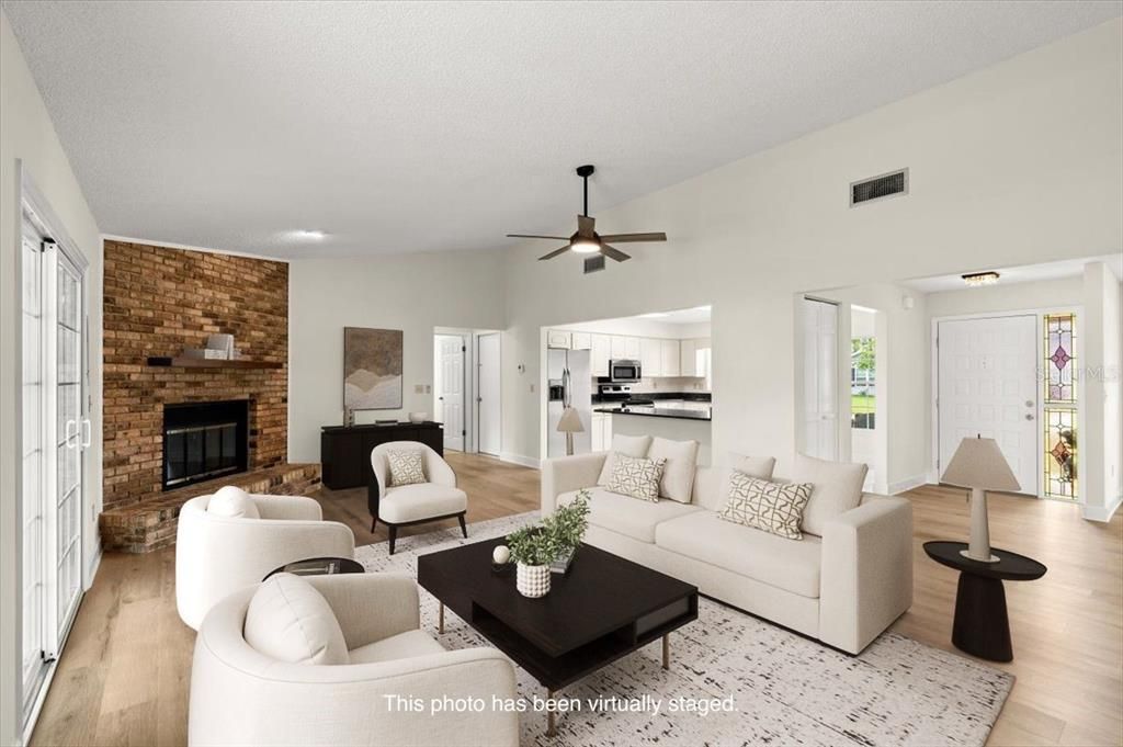 Active With Contract: $359,900 (3 beds, 2 baths, 1810 Square Feet)