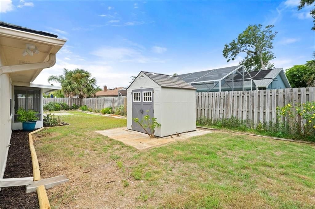 Active With Contract: $359,900 (3 beds, 2 baths, 1810 Square Feet)