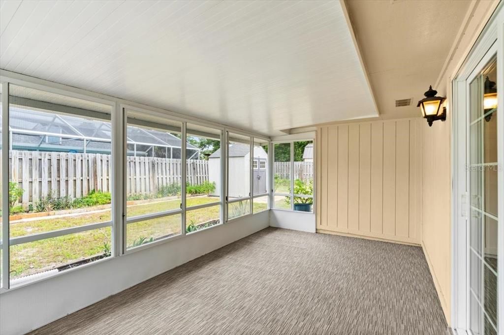 Active With Contract: $359,900 (3 beds, 2 baths, 1810 Square Feet)