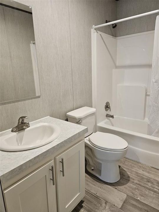 Active With Contract: $185,000 (4 beds, 2 baths, 1456 Square Feet)