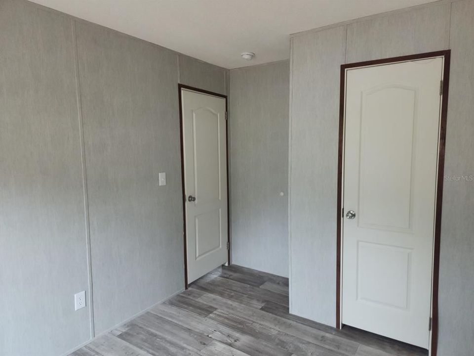 Active With Contract: $185,000 (4 beds, 2 baths, 1456 Square Feet)