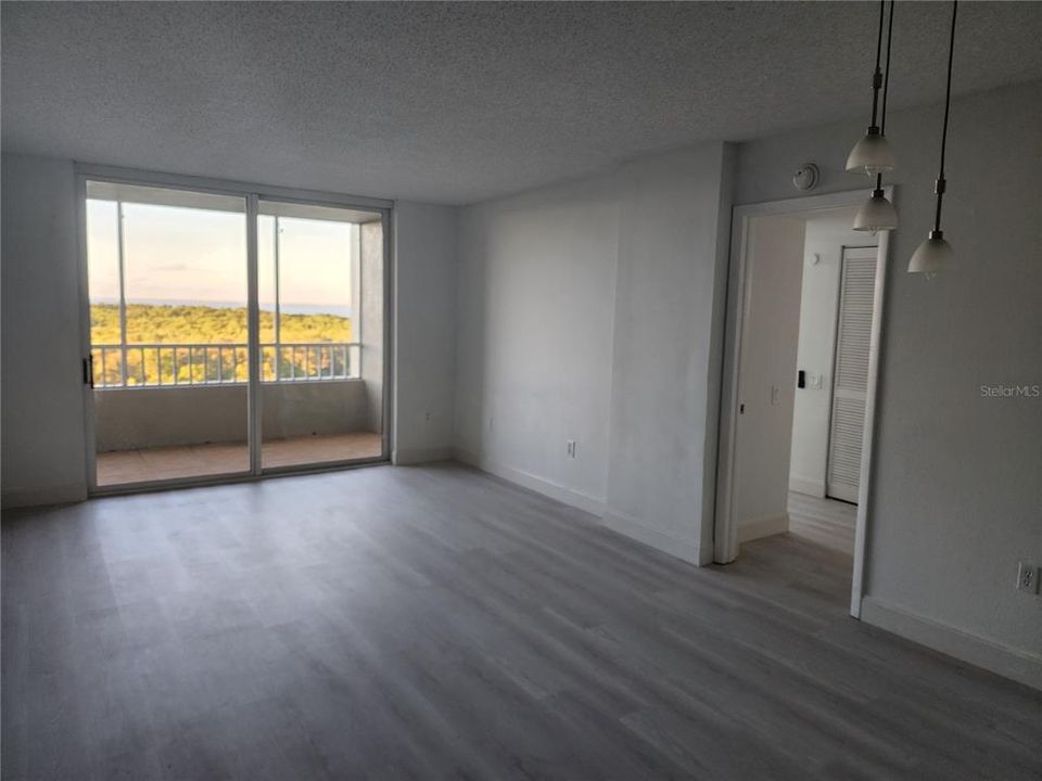 En Venta: $239,900 (2 camas, 2 baños, 1075 Pies cuadrados)