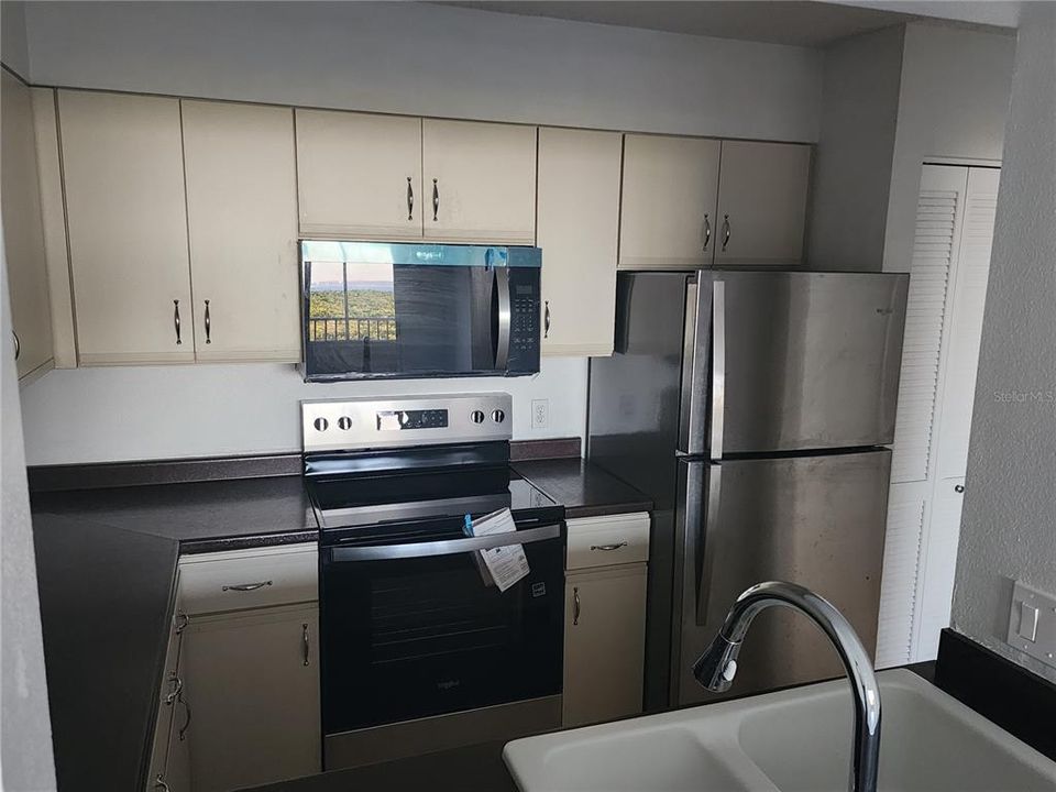 En Venta: $239,900 (2 camas, 2 baños, 1075 Pies cuadrados)