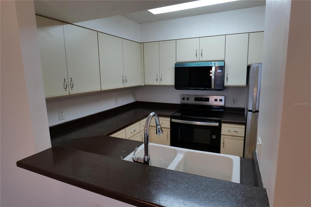 En Venta: $239,900 (2 camas, 2 baños, 1075 Pies cuadrados)